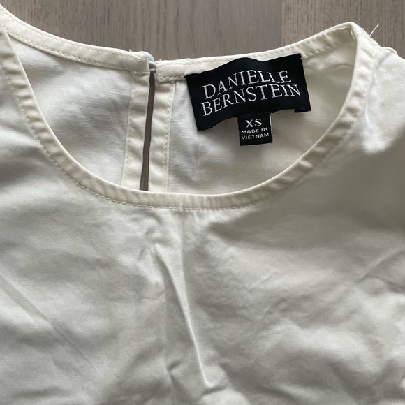 Danielle Bernstein Ivory Cotton Romantic Crop Top with Pouf Sleeves - Picture 5 of 9